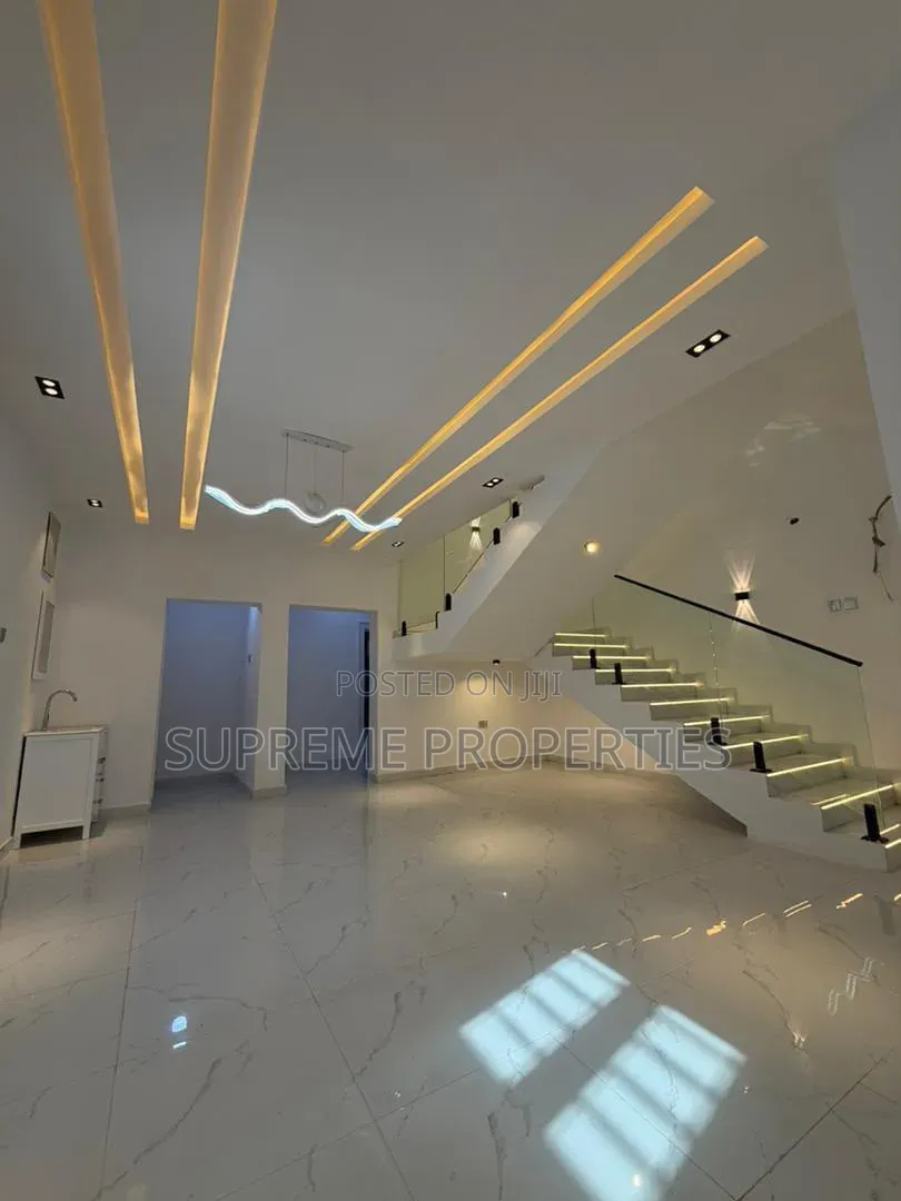A Luxury 5 Bedrooms Detached Duplex Penthouse + Bq + 10kva Solar Inver