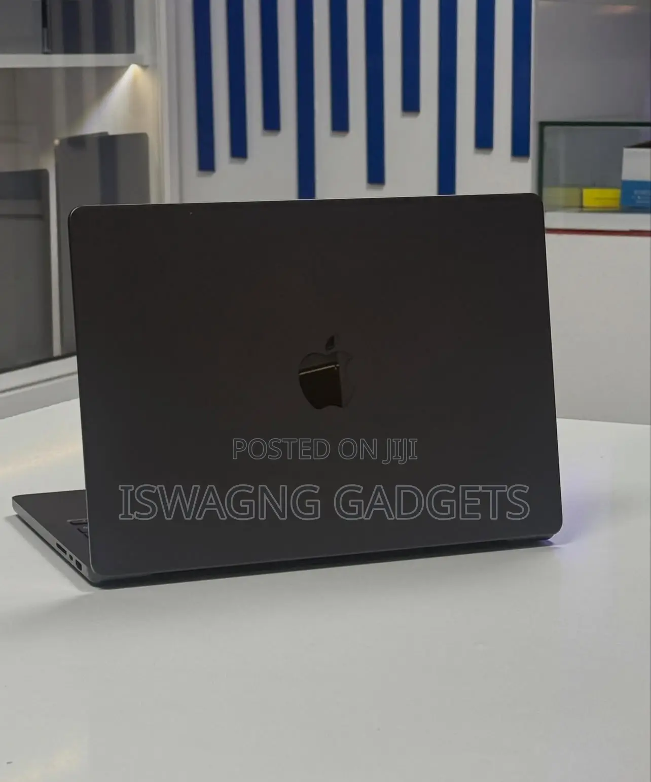 Laptop Apple MacBook Pro 2024 M4 Max 36GB Apple M4 Max SSD 4T
