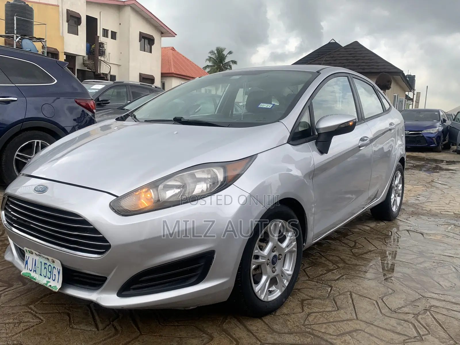 Ford Fiesta SE 4dr Sedan (1.6L 4cyl 5M) 2014 Silver