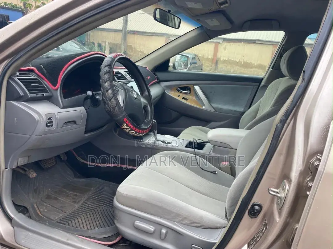 Toyota Camry 2008 Gold