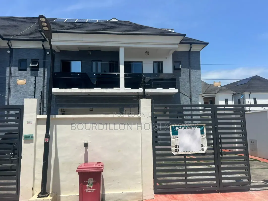 3bdrm Duplex in Orchid Road Lekki for rent
