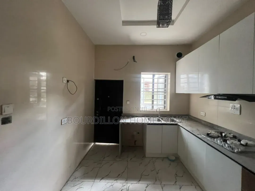 4bdrm Duplex in Orchid Lekki Lagos for sale