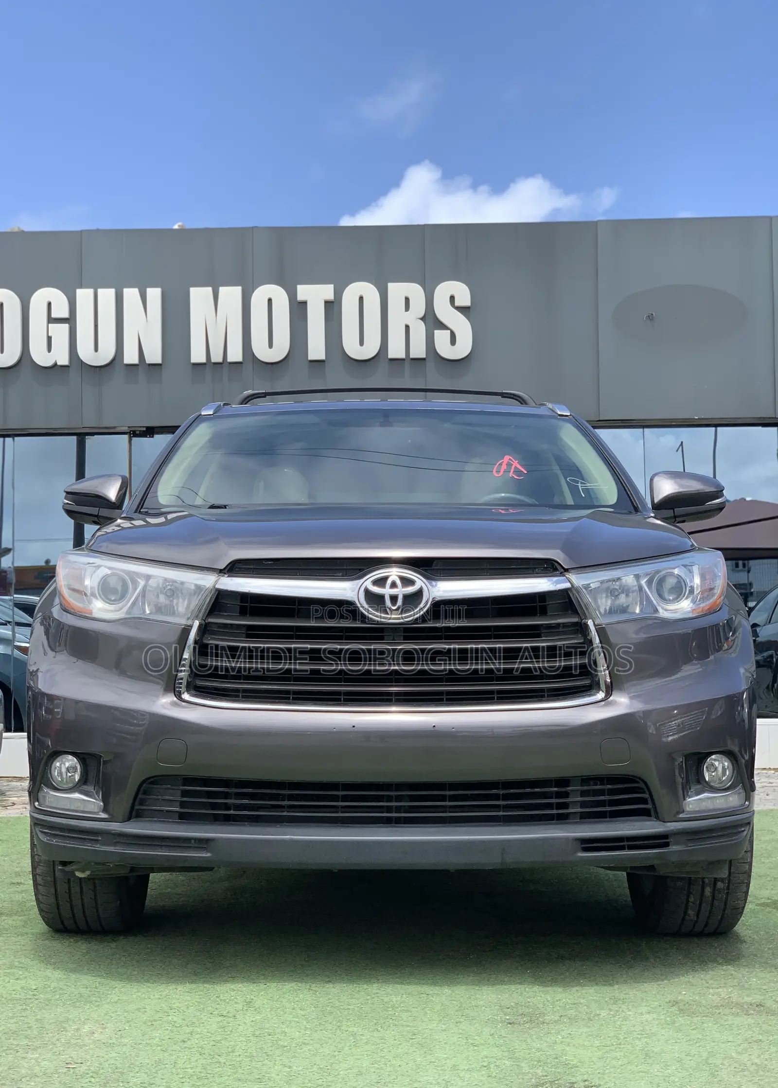 Toyota Highlander Limited Platinum 4dr SUV AWD (3.5L 6cyl 6A) 2015 Gray
