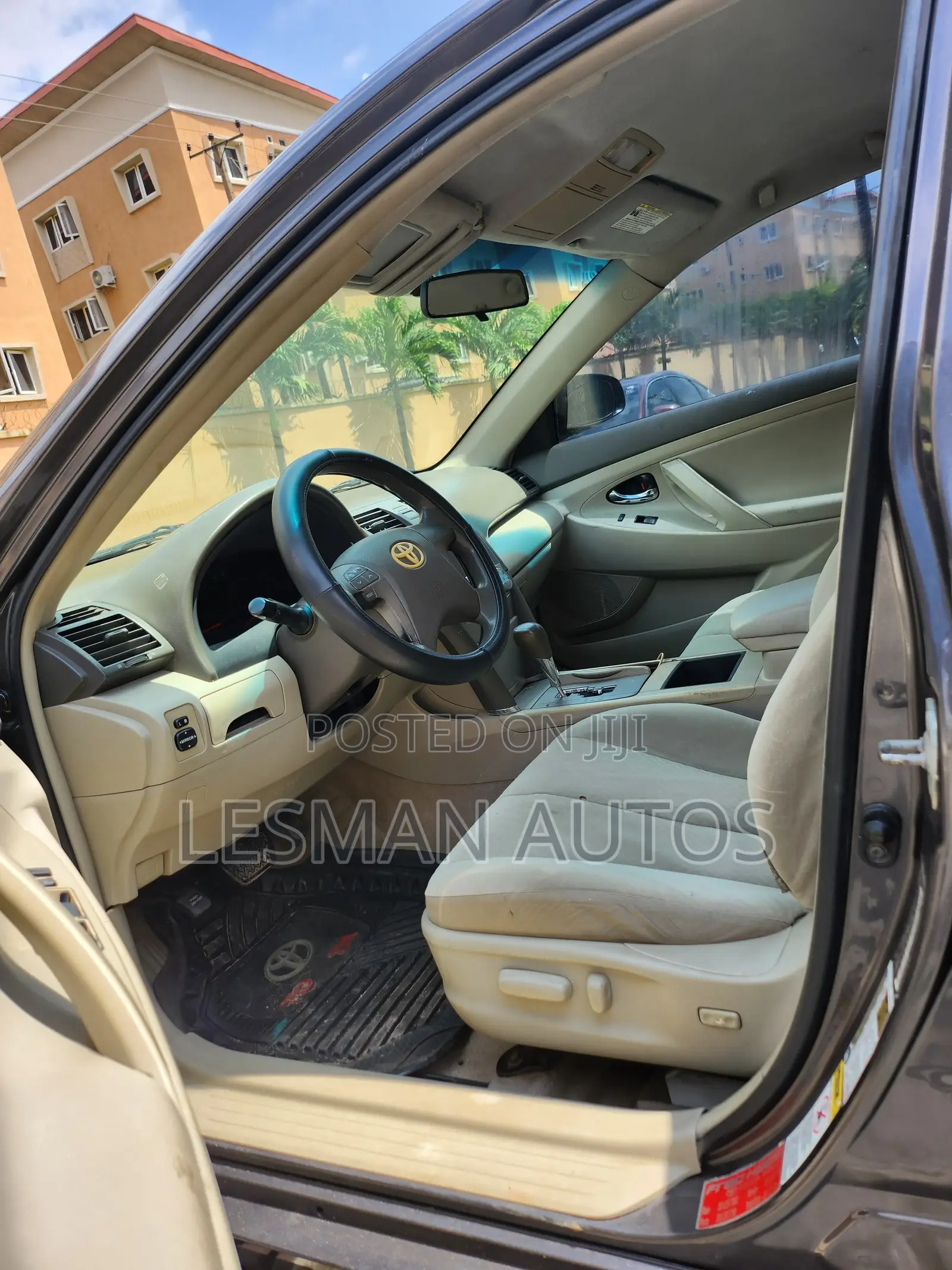 Toyota Camry LE 4dr Sedan (2.4L 4cyl 5A) 2008