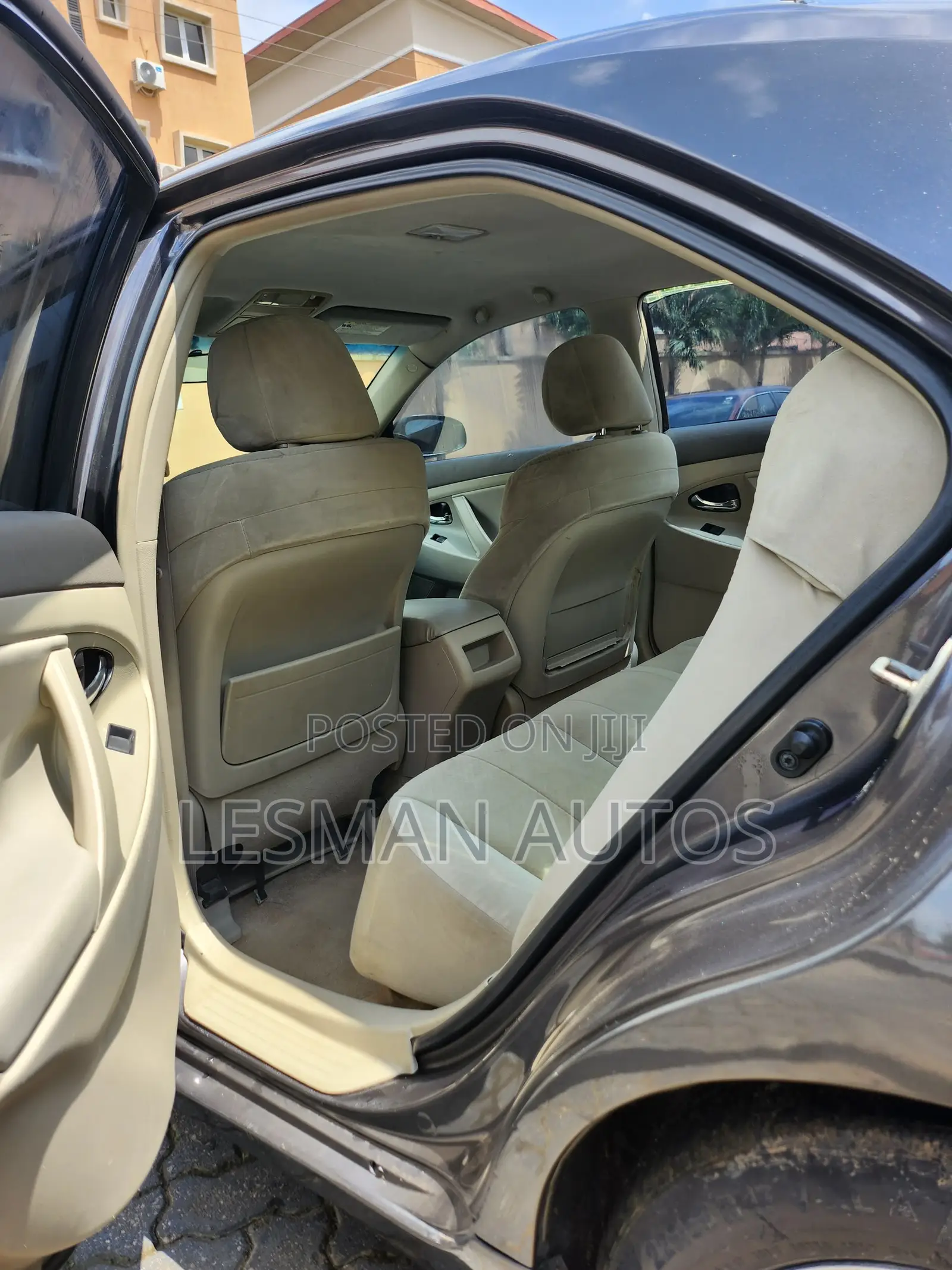 Toyota Camry LE 4dr Sedan (2.4L 4cyl 5A) 2008
