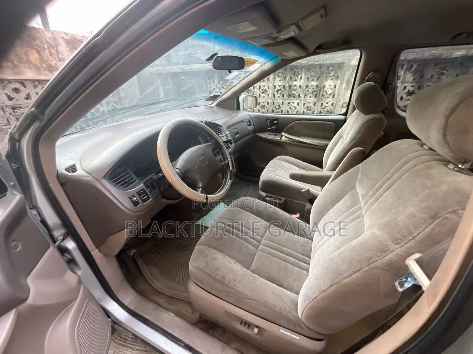 Toyota Sienna 2003 Brown