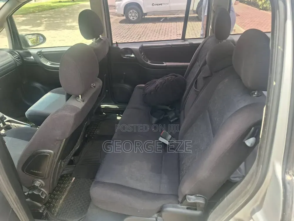Opel Zafira 2004 Silver