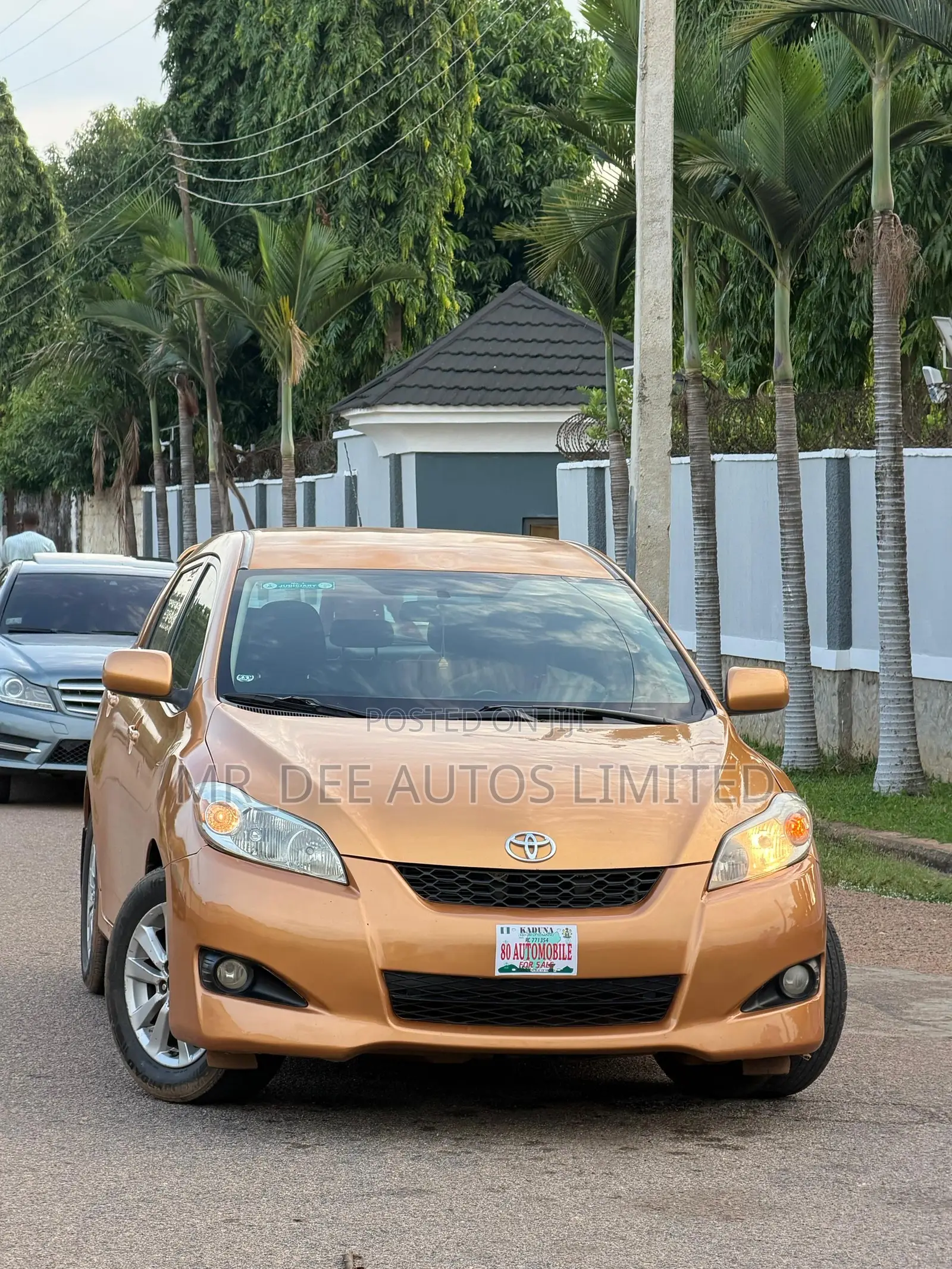 Toyota Matrix 2009 Orange