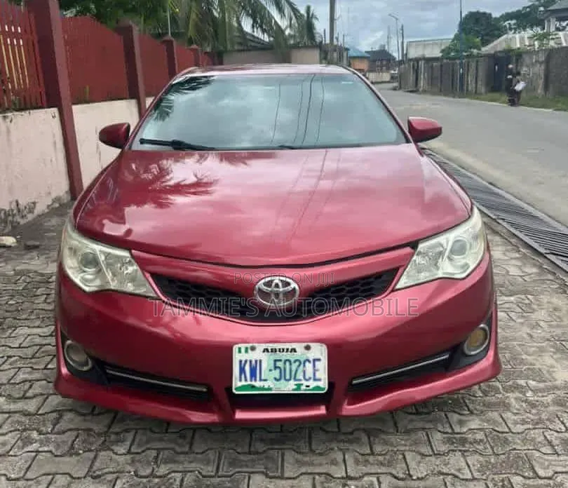 Toyota Camry LE 4dr Sedan (2.5L 4cyl 6A) 2013 Red
