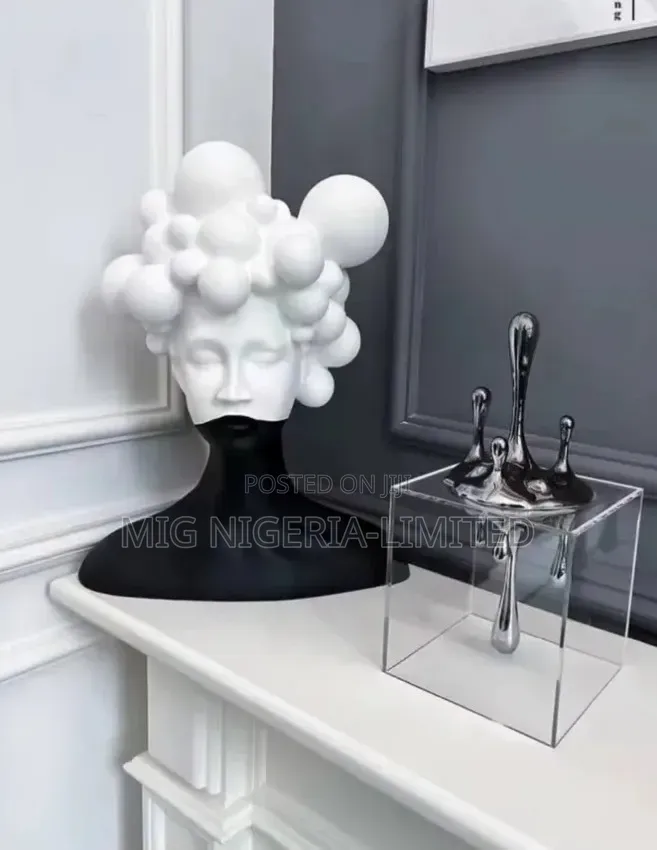 Figurines Decor Centre Piece Decoration Human Head Black and White