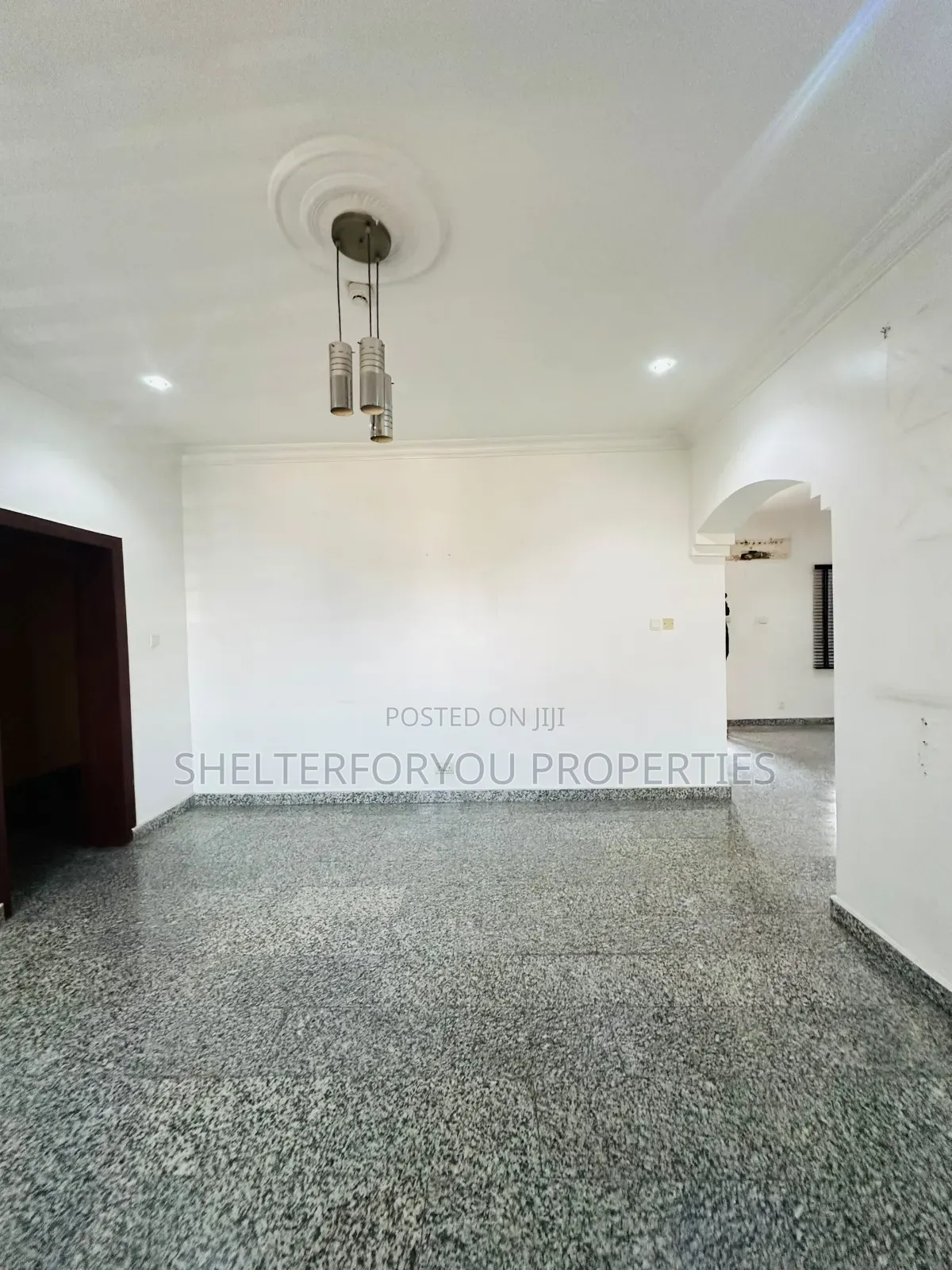 3bdrm Apartment in Lekki Phase 1 for rent