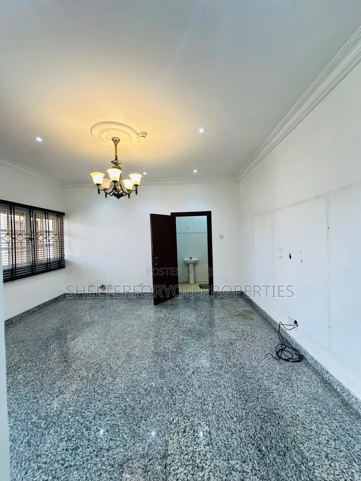 3bdrm Apartment in Lekki Phase 1 for rent