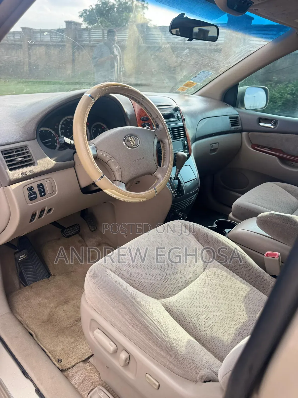 Toyota Sienna 2005 Gold