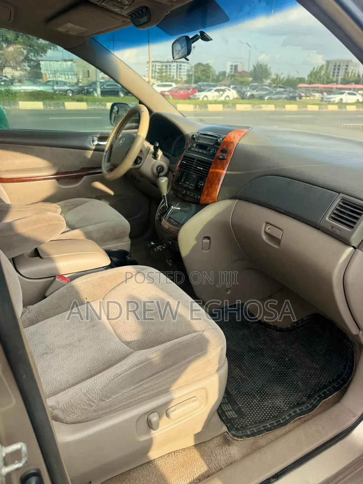 Toyota Sienna 2005 Gold