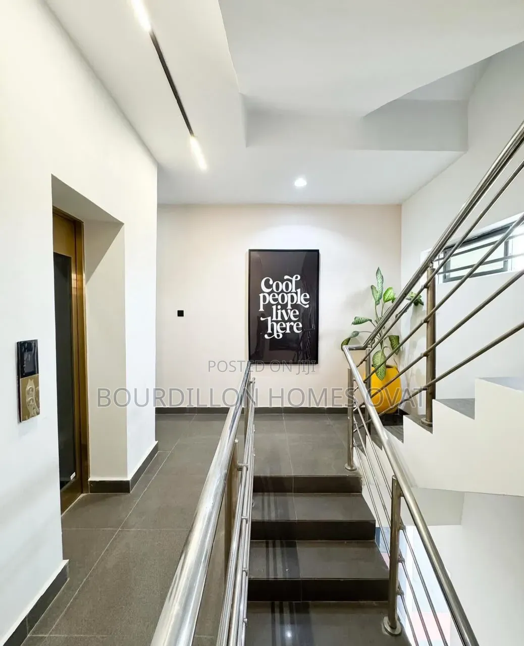 2bdrm Apartment in Lekki Phase 1 for sale