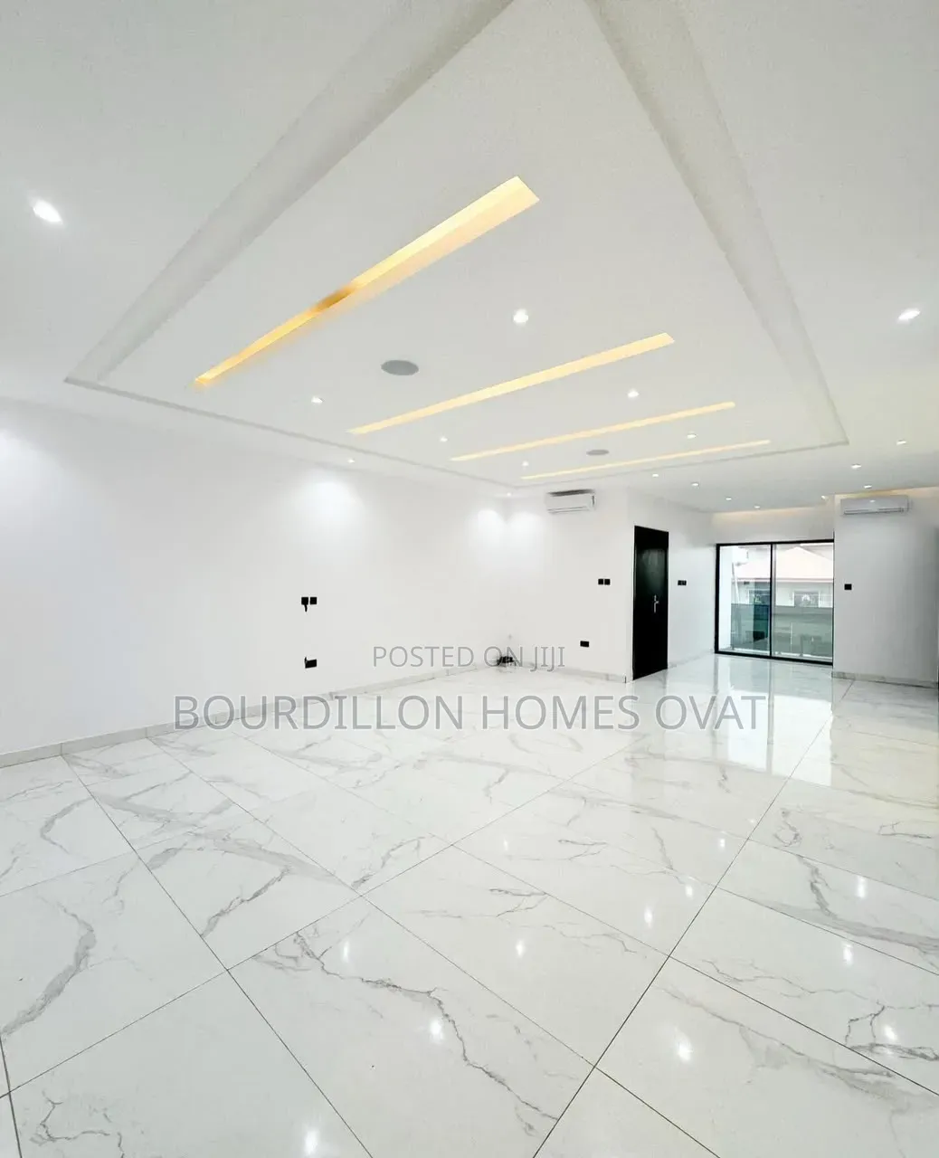 2bdrm Apartment in Lekki Phase 1 for sale