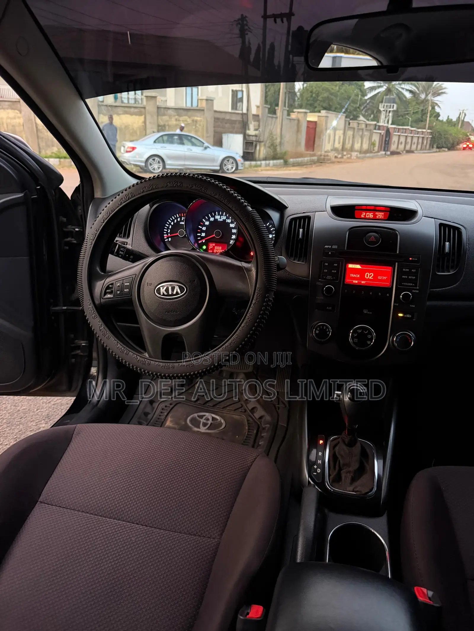 Kia Cerato 2013 Black