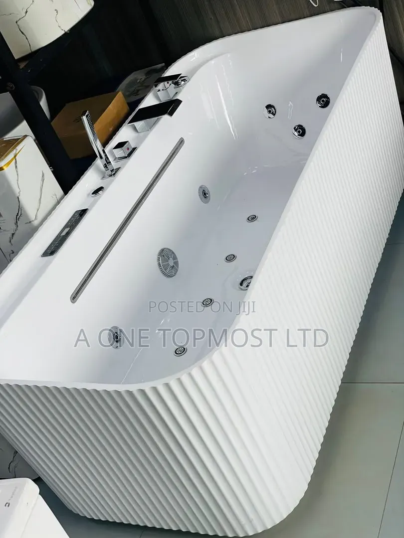 Acrylic Luxury Jacuzzi