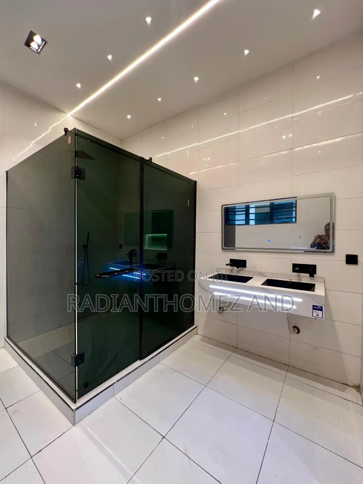 5bdrm Duplex in Lekki for sale