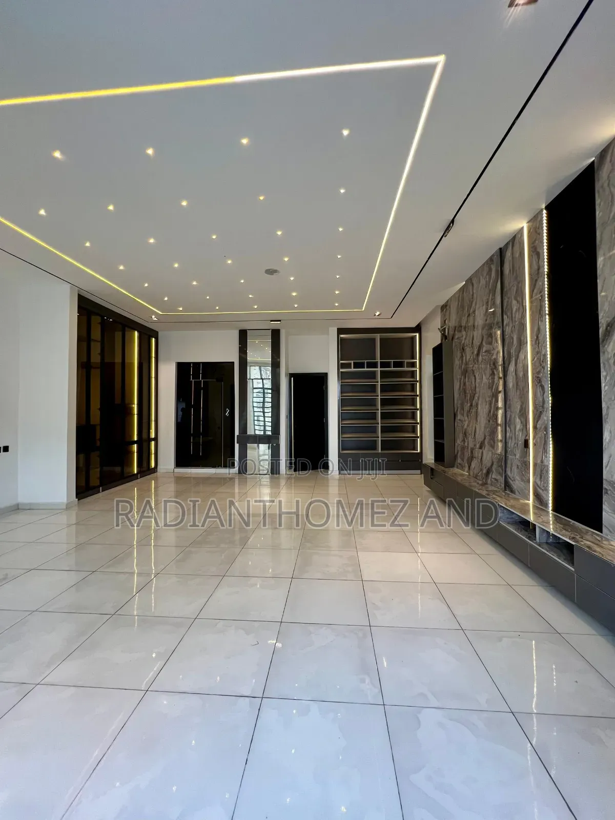 5bdrm Duplex in Lekki for sale