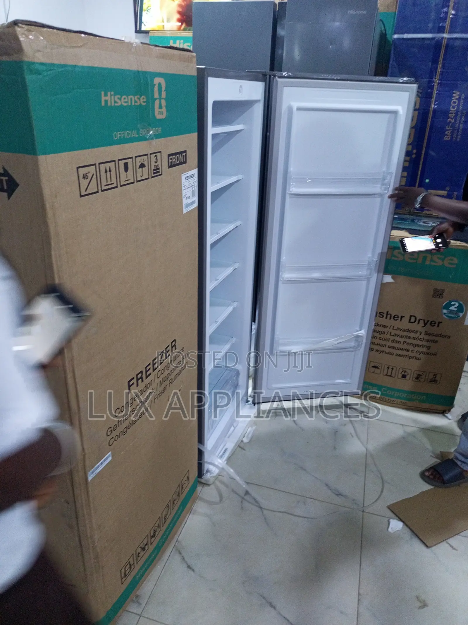 Hisense 190l Upright Freezer With Easy Temperature Adjustment