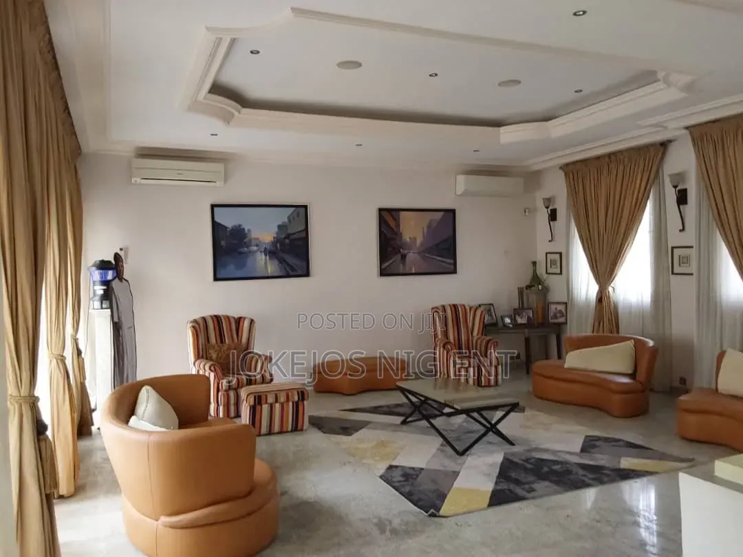 6bdrm Duplex in Vgc Victoria Garden, Off Lekki-Epe Expressway for sale
