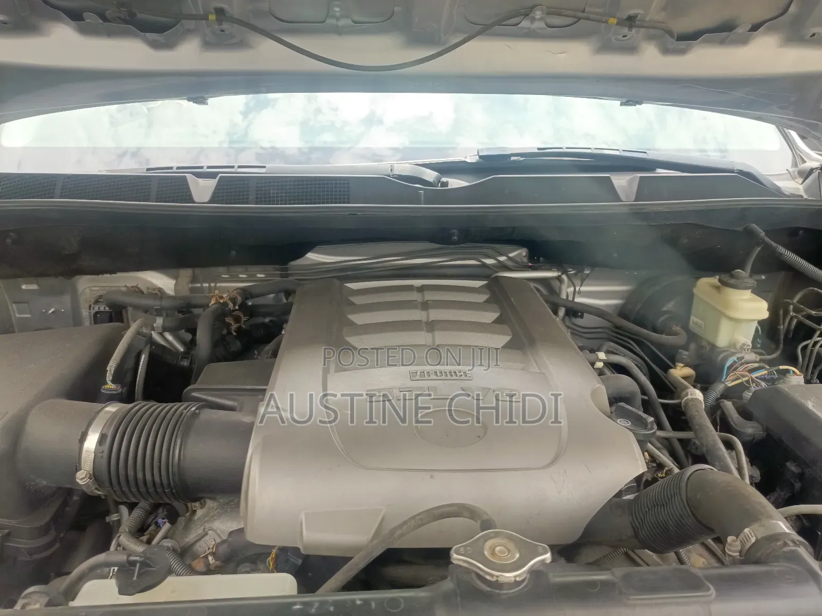 Toyota Sequoia Limited 4dr SUV (5.7L 8cyl 6A) 2010 Silver