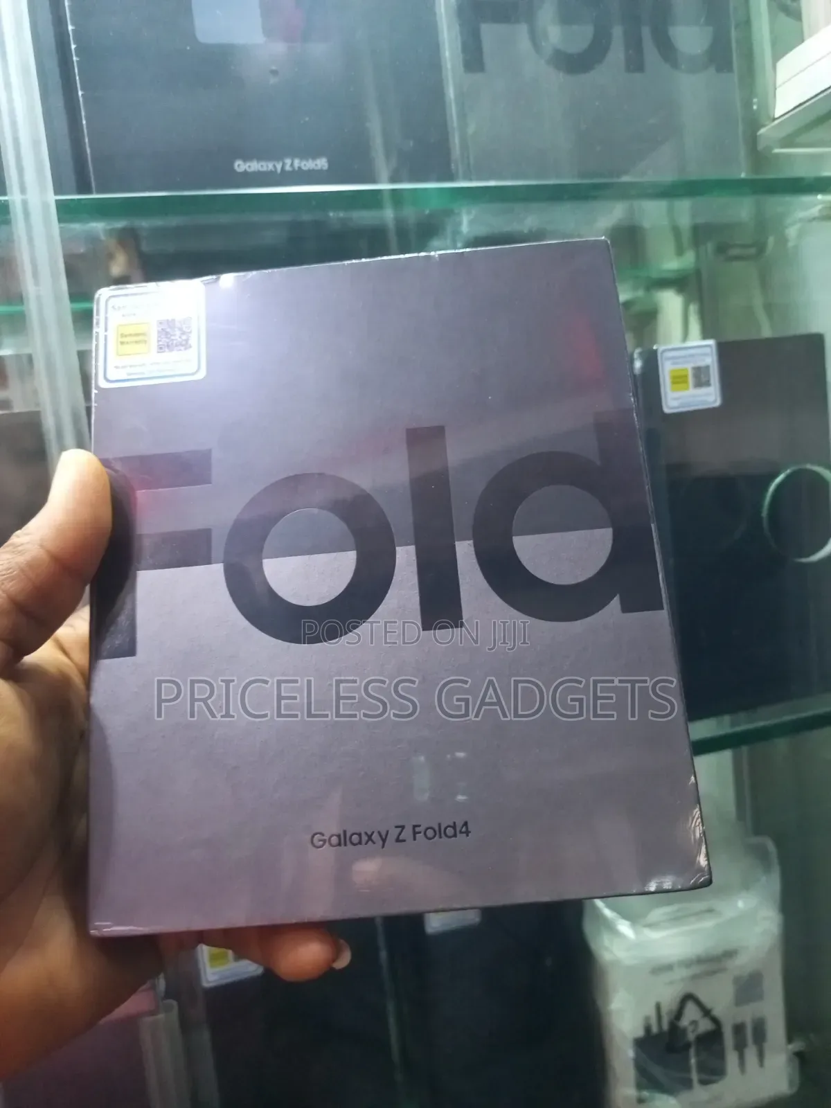 New Samsung Galaxy Z Fold4 256 GB Black