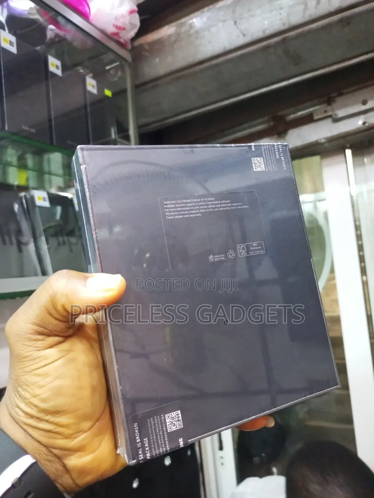 New Samsung Galaxy Z Fold4 256 GB Black