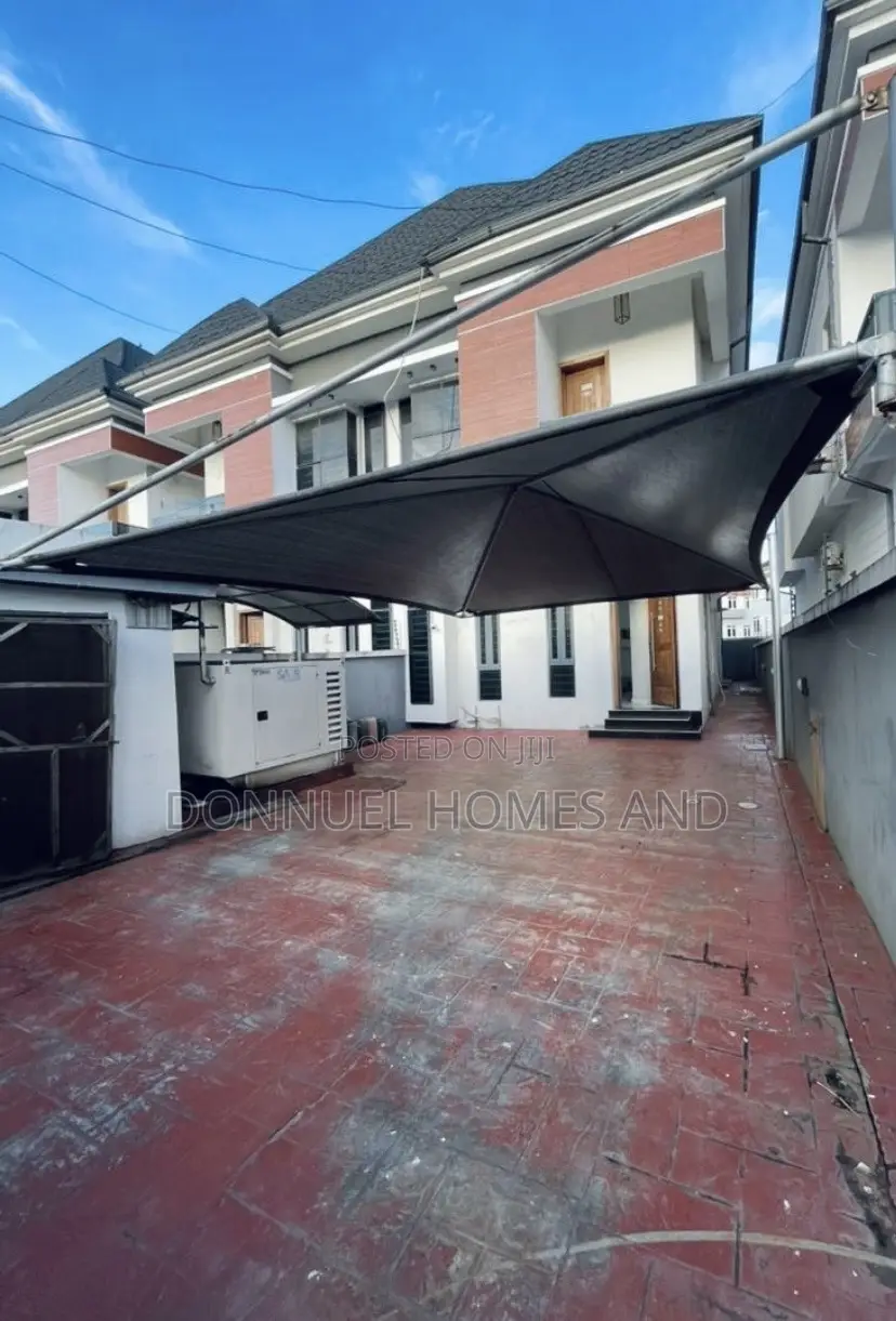 4bdrm Duplex in Ikota for rent