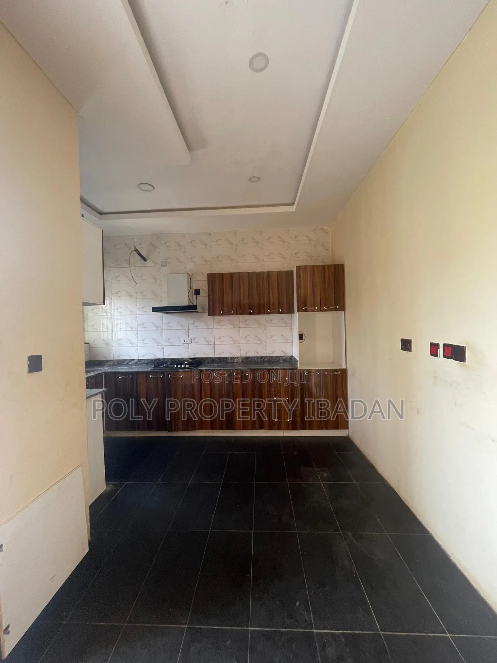4bdrm Duplex in Carlton Gate Estate, Akobo for rent