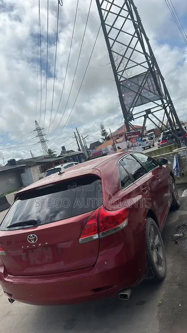 Toyota Venza 2010 Red