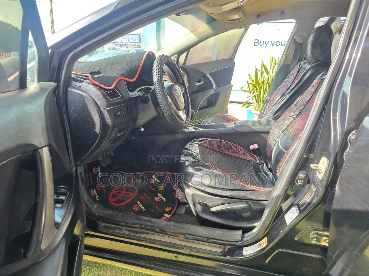 Toyota Avensis 2013 Black