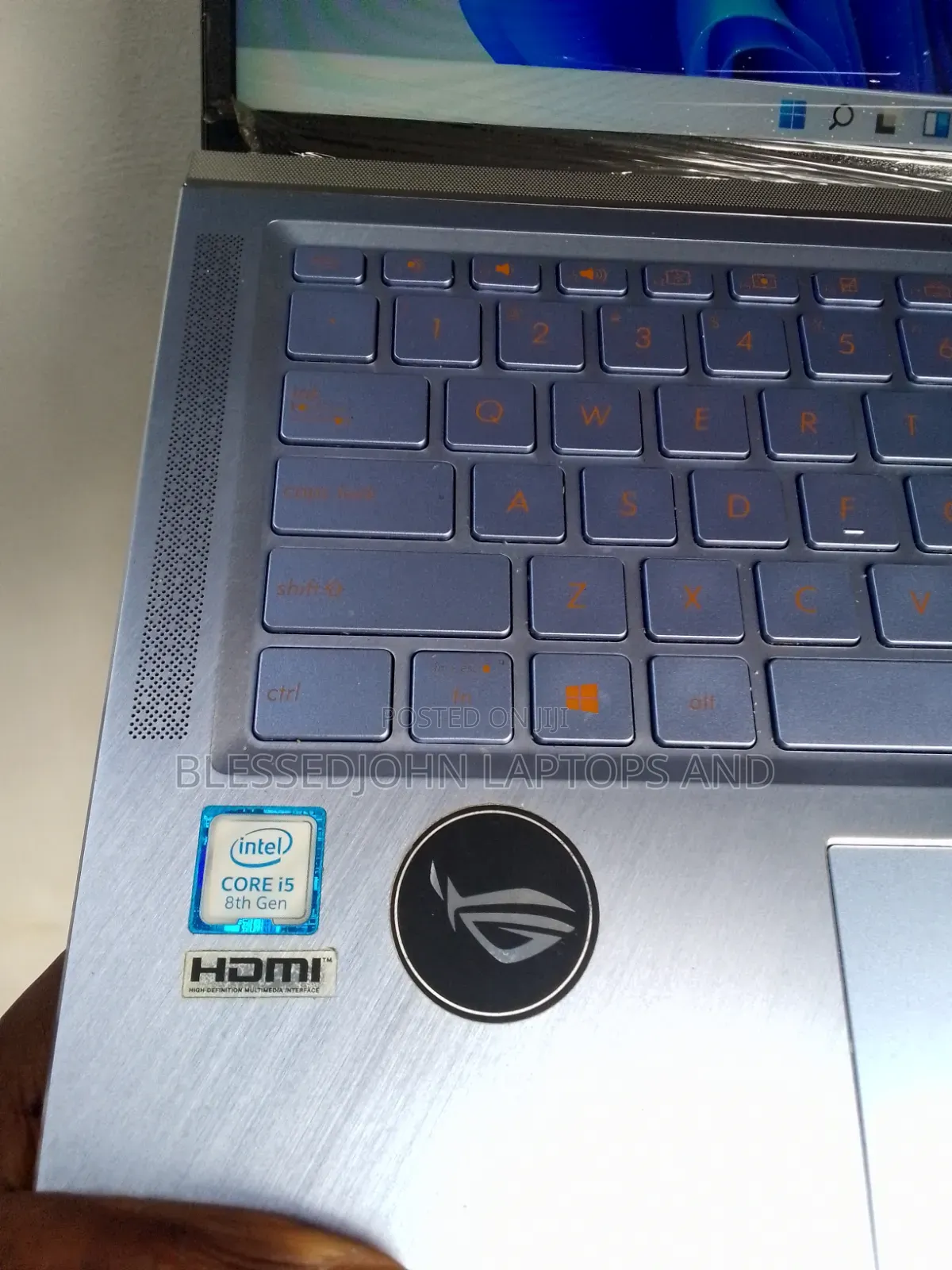 Laptop Asus ZenBook UX430UA 8GB Intel Core i5 SSD 256GB