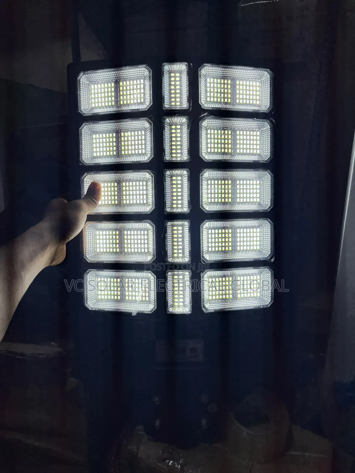 Emirates 4000w Solar Street Light –