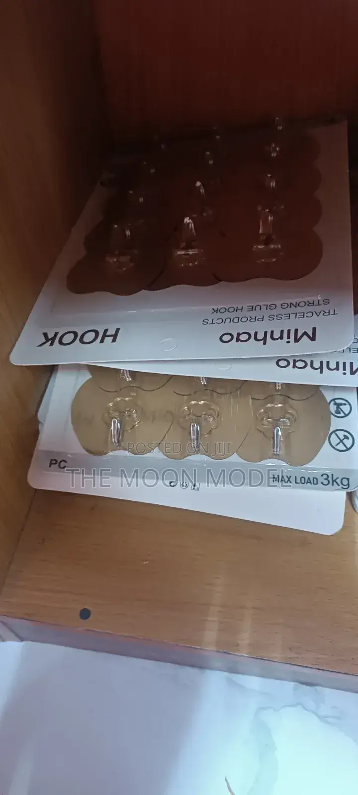 Suction Cups for Glass and Tiles