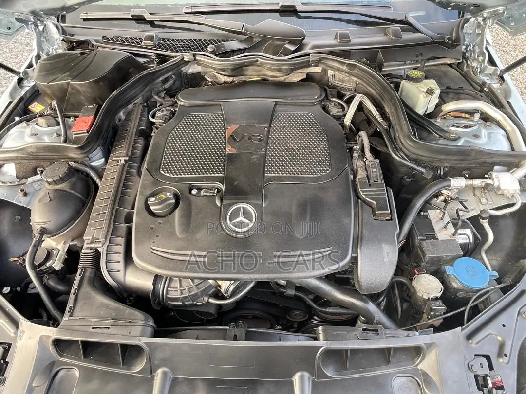 Mercedes-Benz C300 2013 Blue