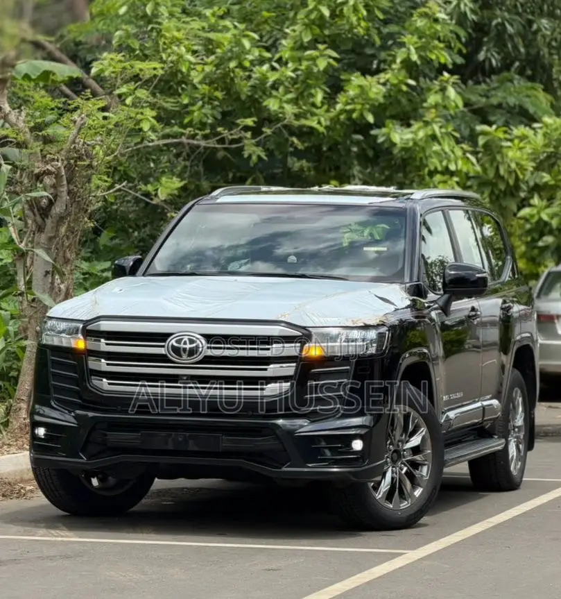 New Toyota Land Cruiser 2025 Black
