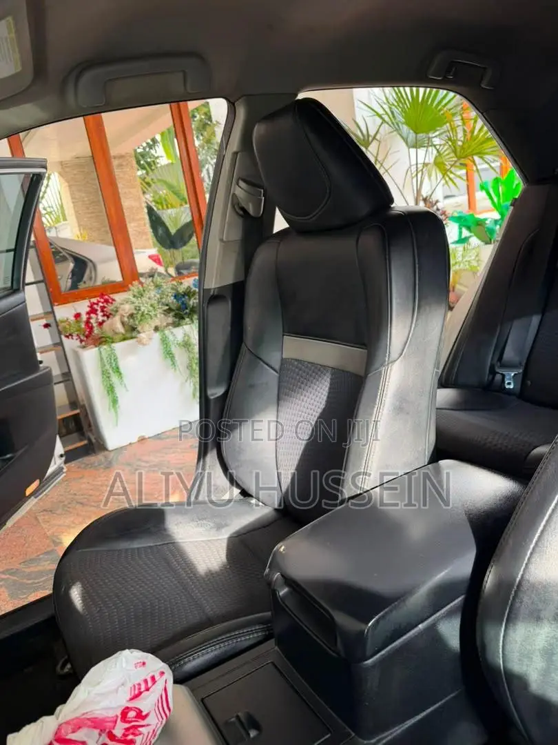 Toyota Camry 2014 Silver