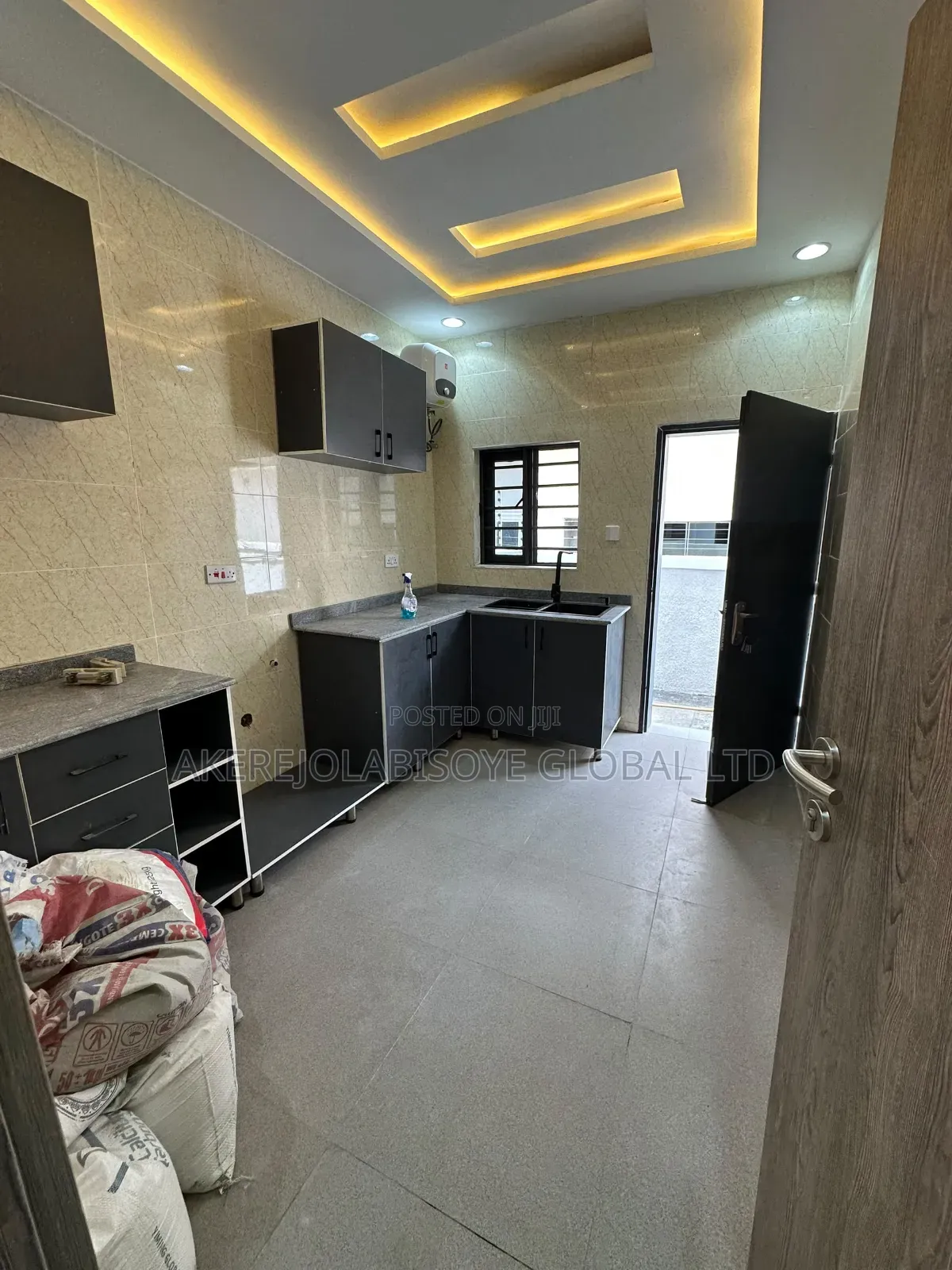3bdrm Bungalow in Citec Mbora Abuja for sale