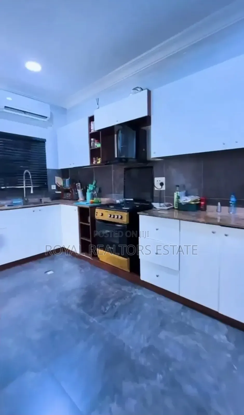Furnished Mini Flat in Jahi for rent