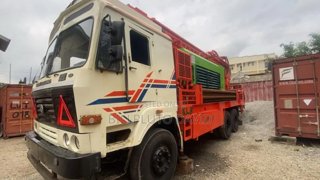 Heavy-Duty Elgi Pg 1200 Truck-Mounted Borehole Drilling Rig.
