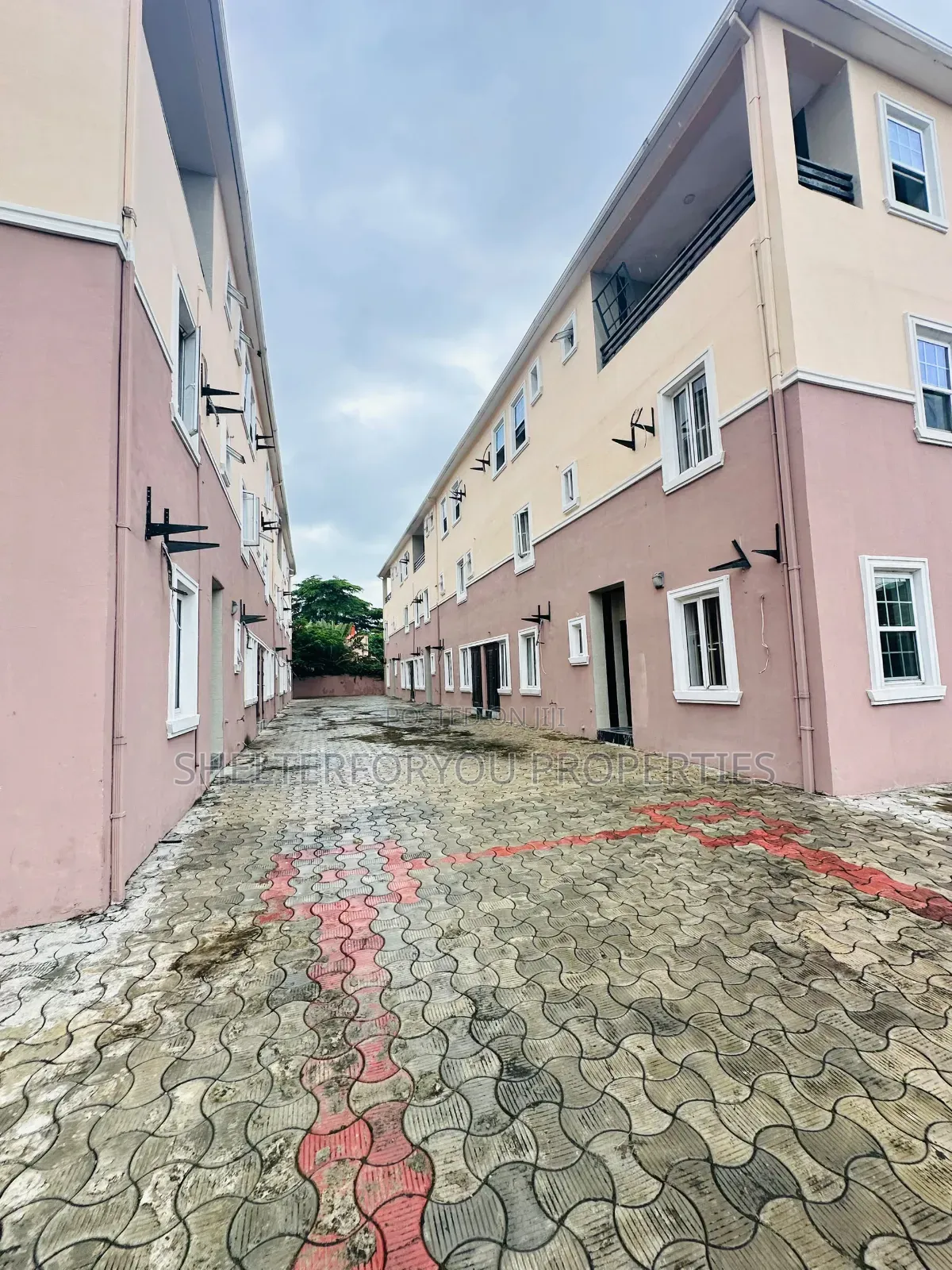 2bdrm Apartment in Victoria Island Extension for rent