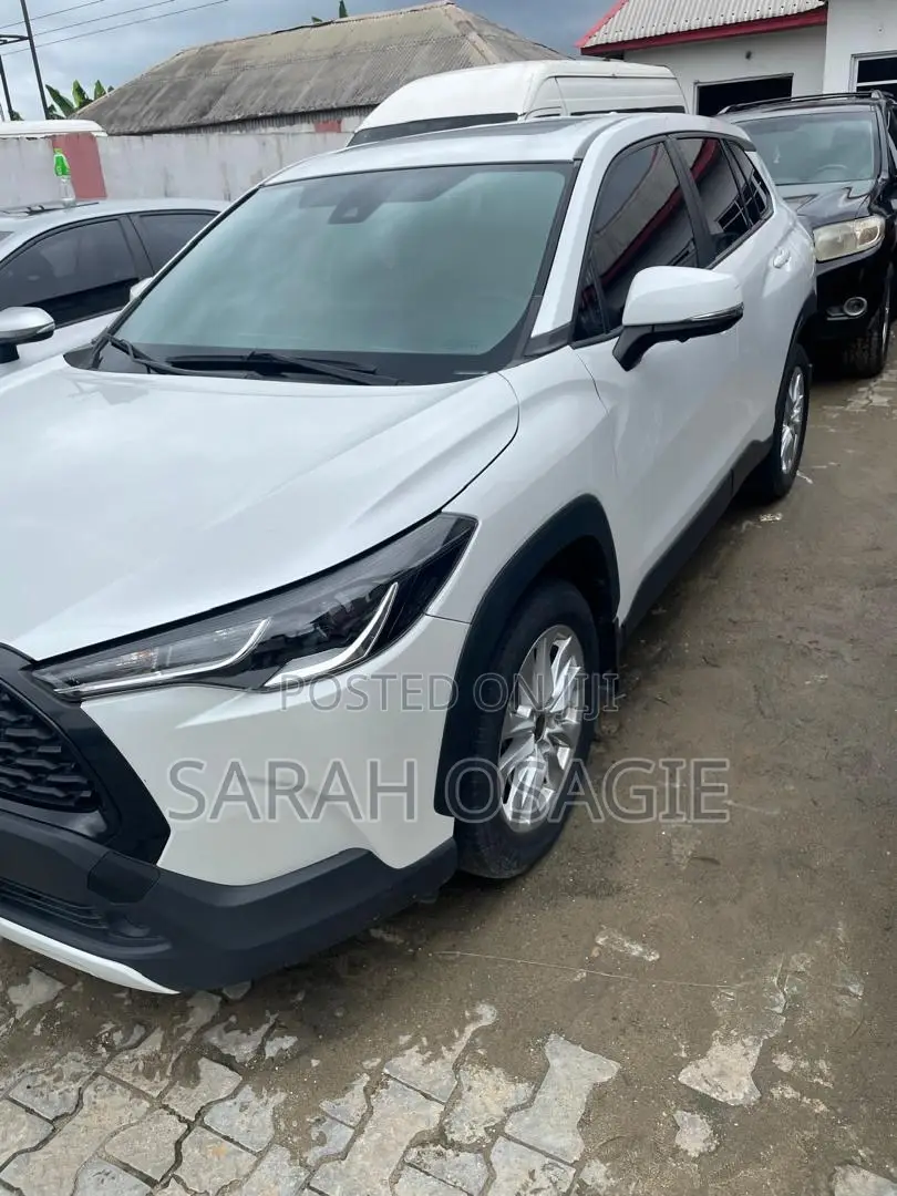 Toyota Corolla Cross 2023 Off white