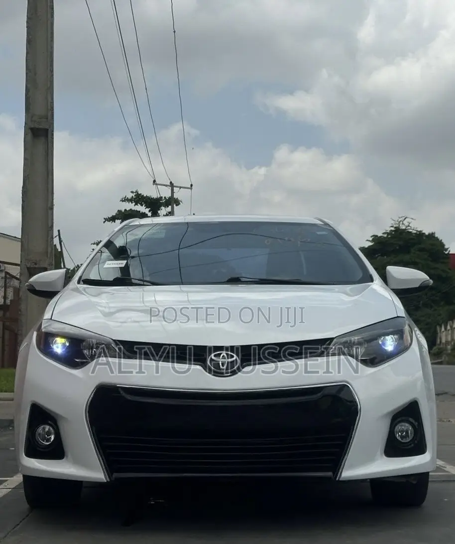Toyota Corolla 2016 White