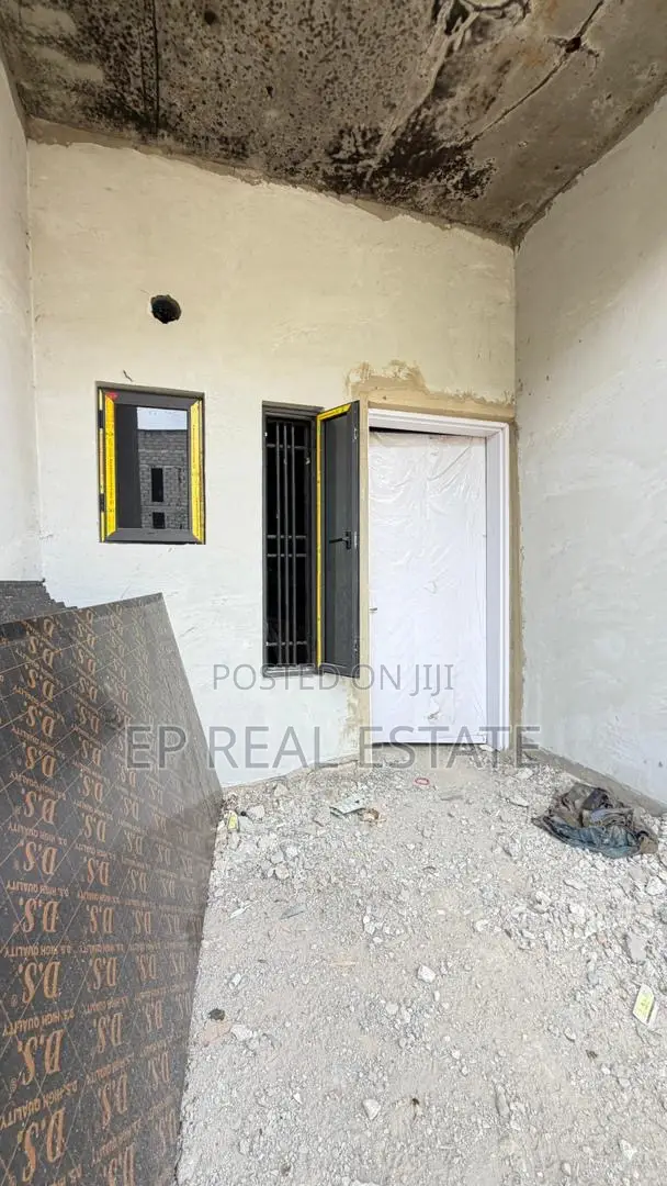 5bdrm Duplex in Jabi for sale