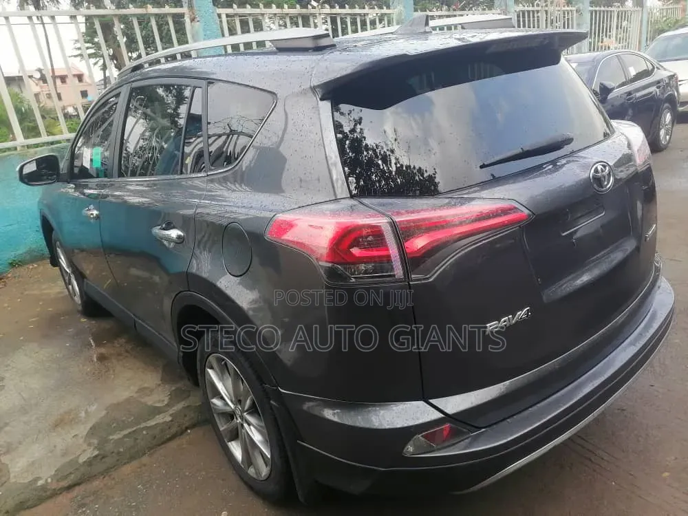 Toyota RAV4 2017 Black