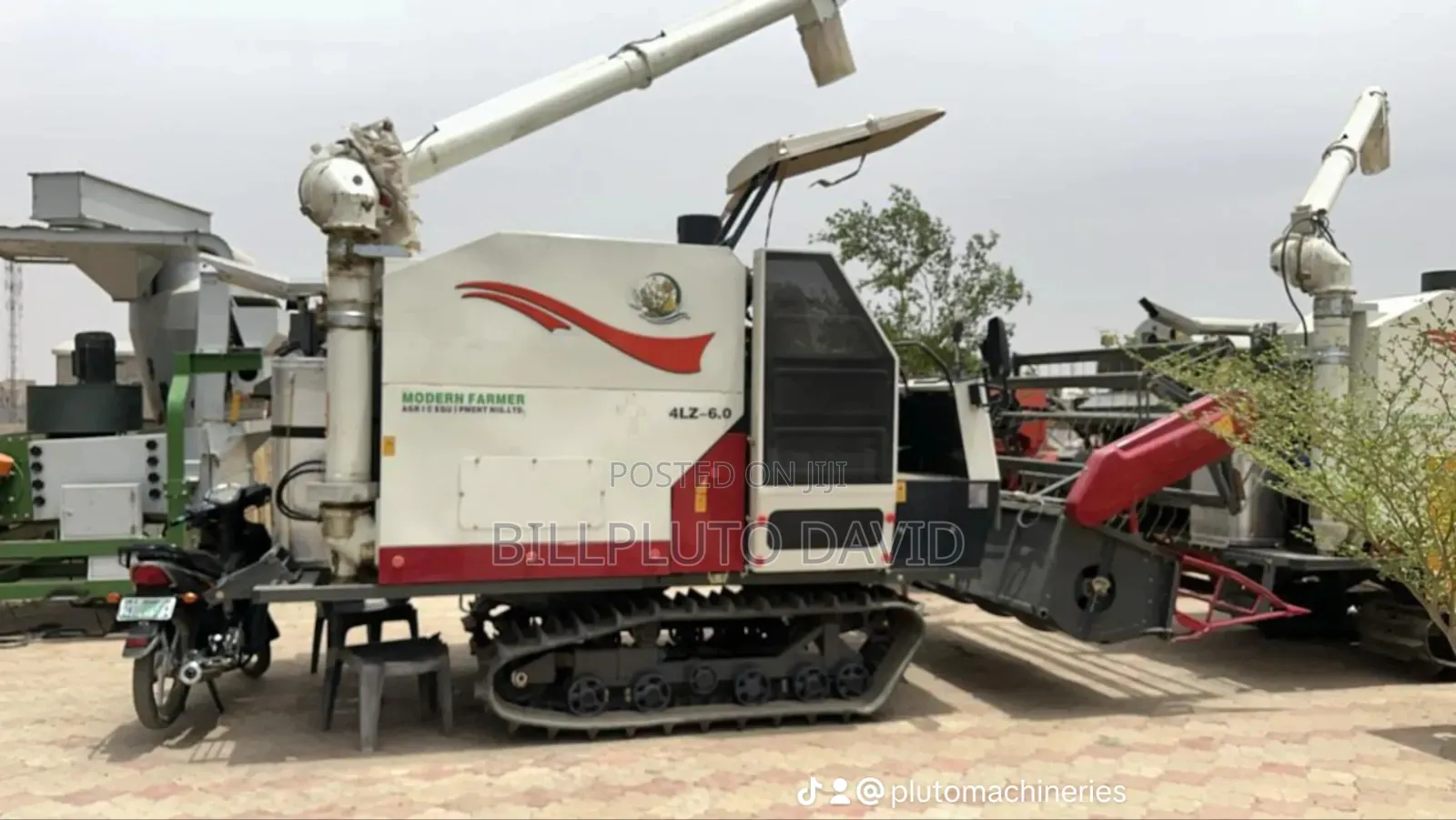 Modern Farmer 4lz-6.0 Combine Harvester, Crops Like Rice and Wheat.