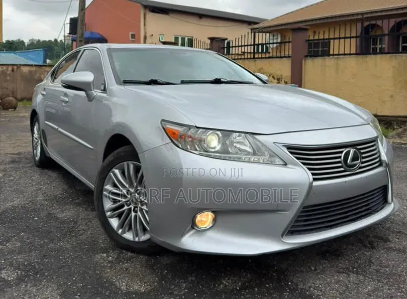 Lexus ES 2014 Silver