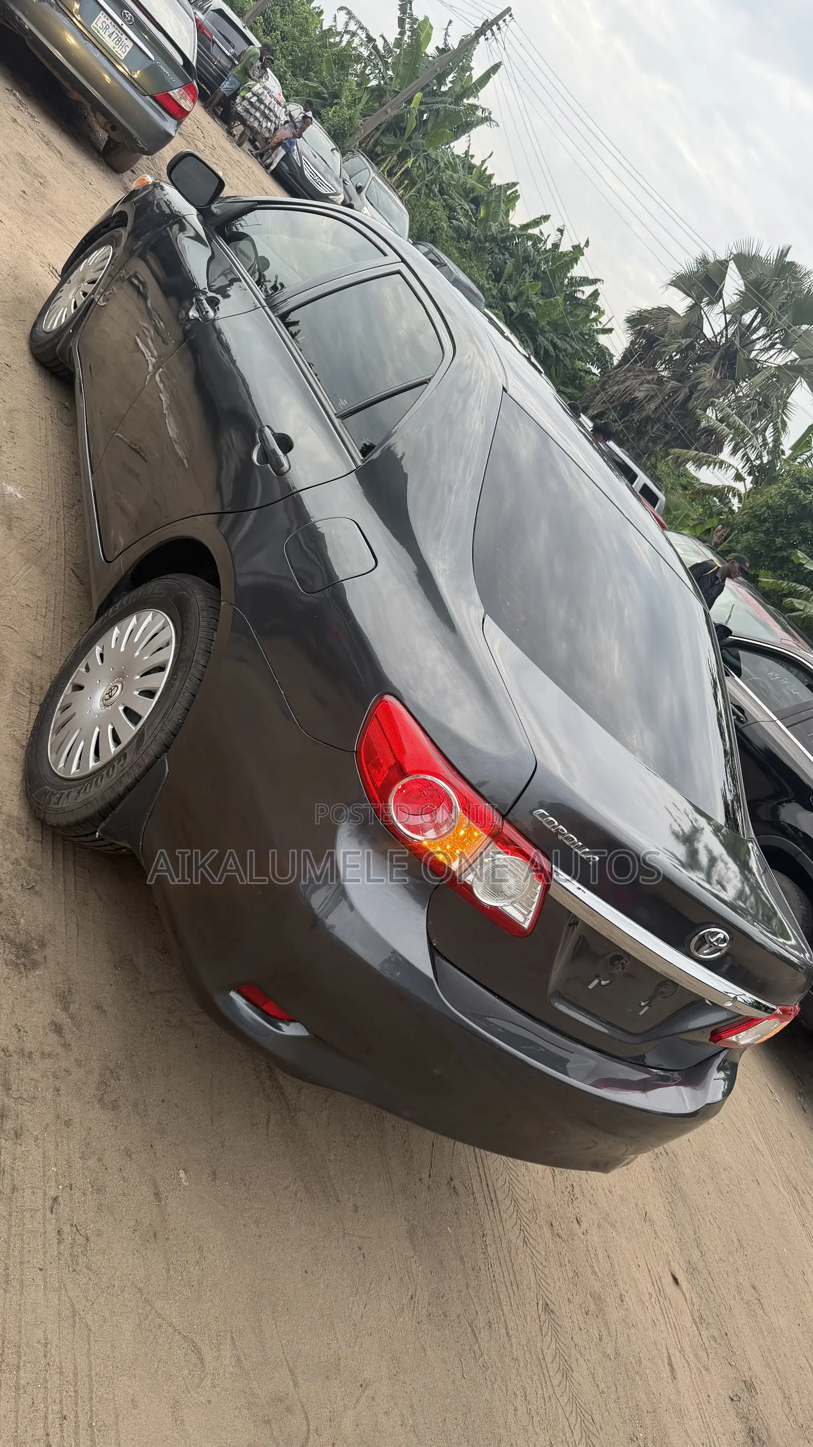 Toyota Corolla LE 4dr Sedan (1.8L 4cyl 4A) 2012 Gray